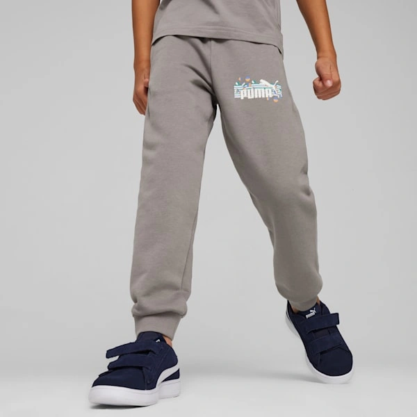 Pikkupäivänsankarin kesärieha: PUMA Sweatpantsit – Leikki ja hauskuus odottavat!